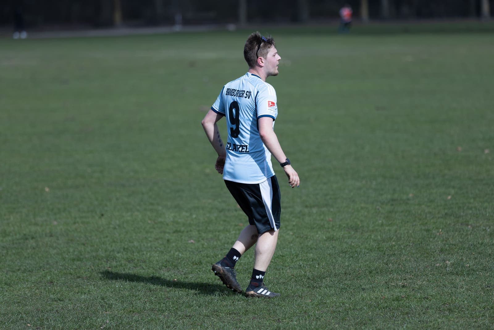 Schlagball im Stadtpark