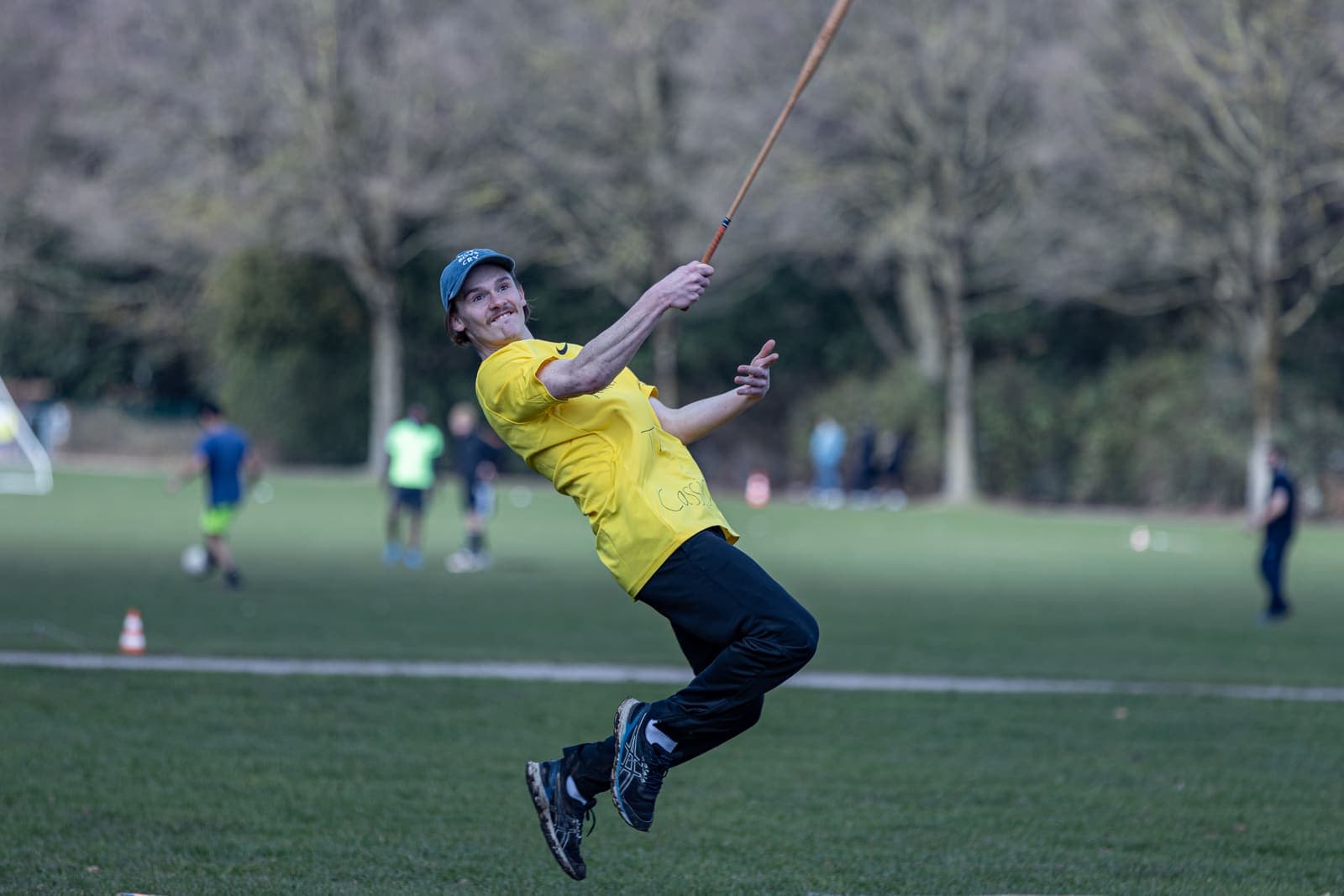 Schlagball im Stadtpark – Bild 9