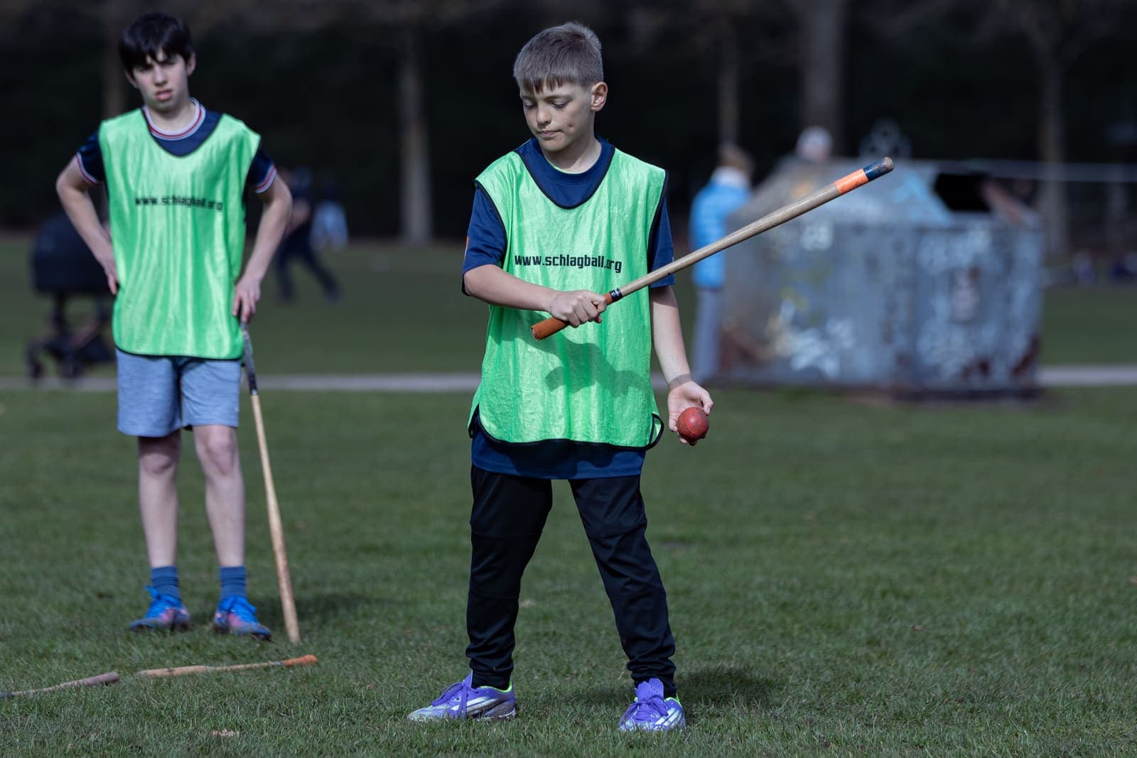 Schlagball im Stadtpark – Bild 23