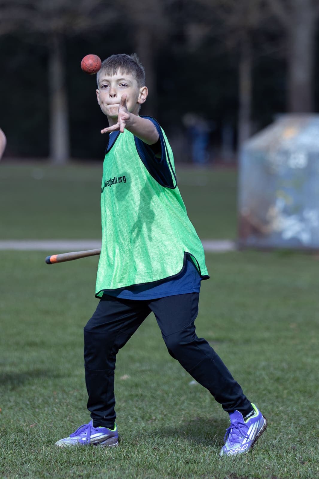 Schlagball im Stadtpark – Bild 25