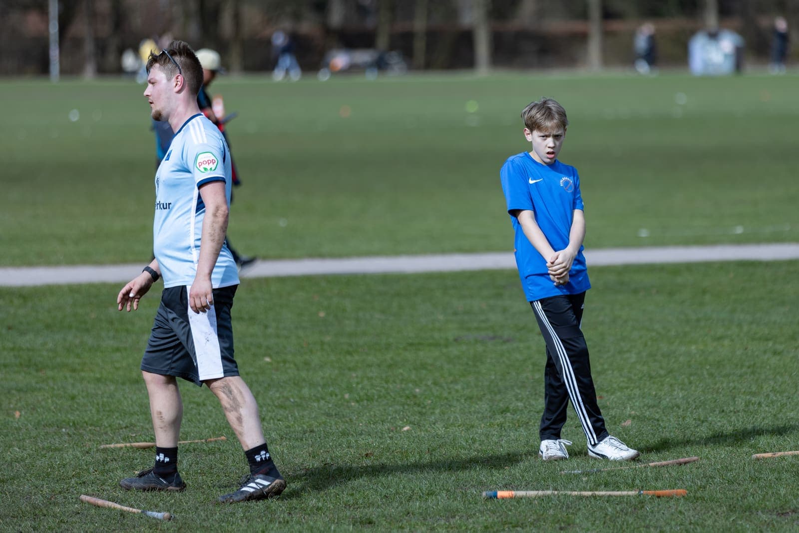 Schlagball im Stadtpark – Bild 32