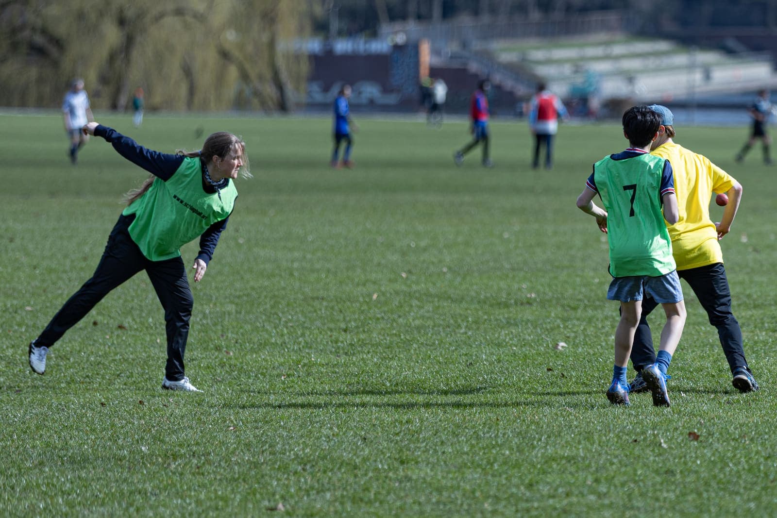 Schlagball im Stadtpark – Bild 38
