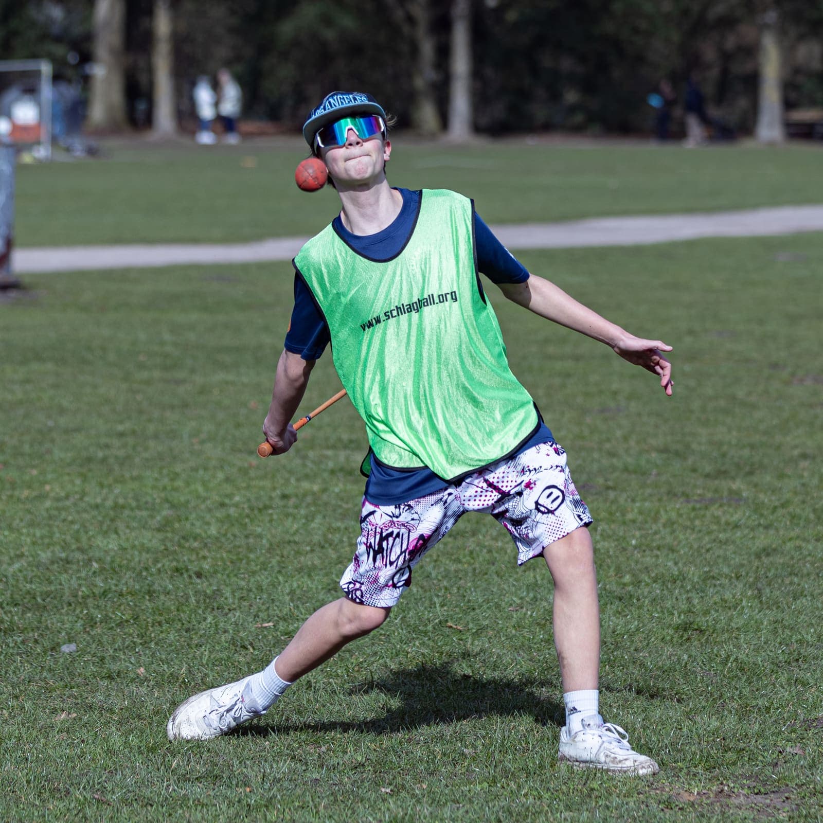 Schlagball im Stadtpark – Bild 83