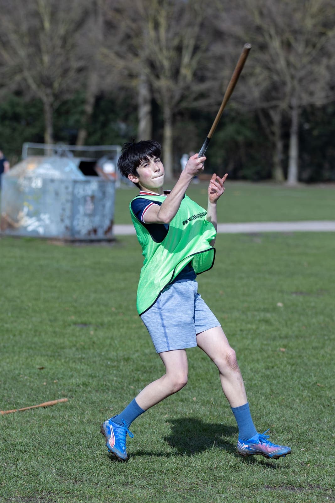 Schlagball im Stadtpark – Bild 91