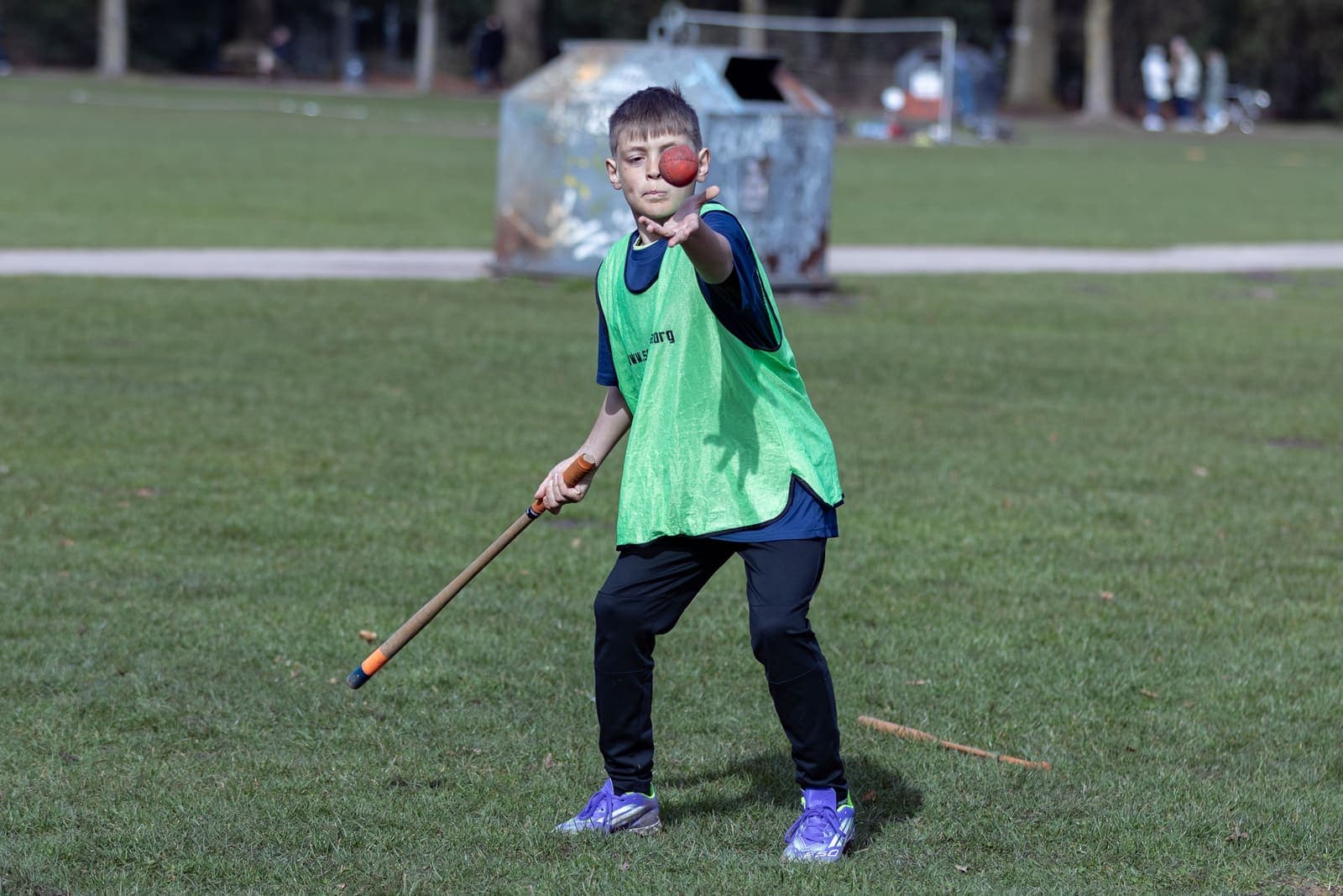 Schlagball im Stadtpark – Bild 109