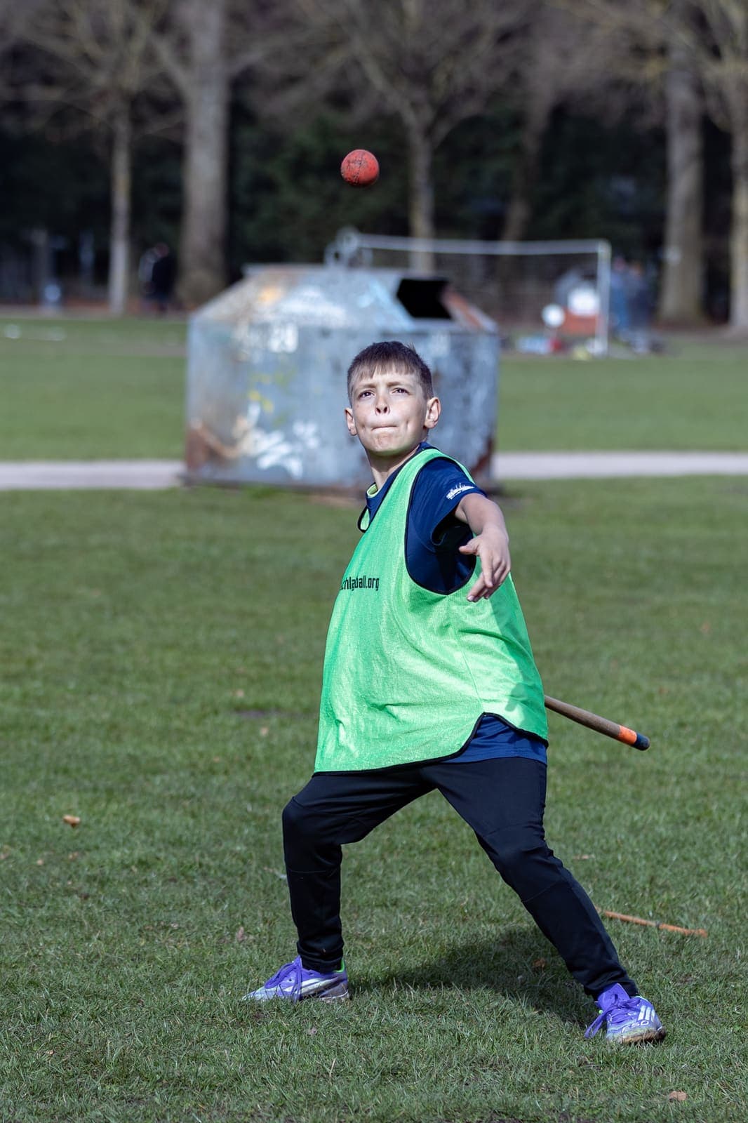 Schlagball im Stadtpark – Bild 110