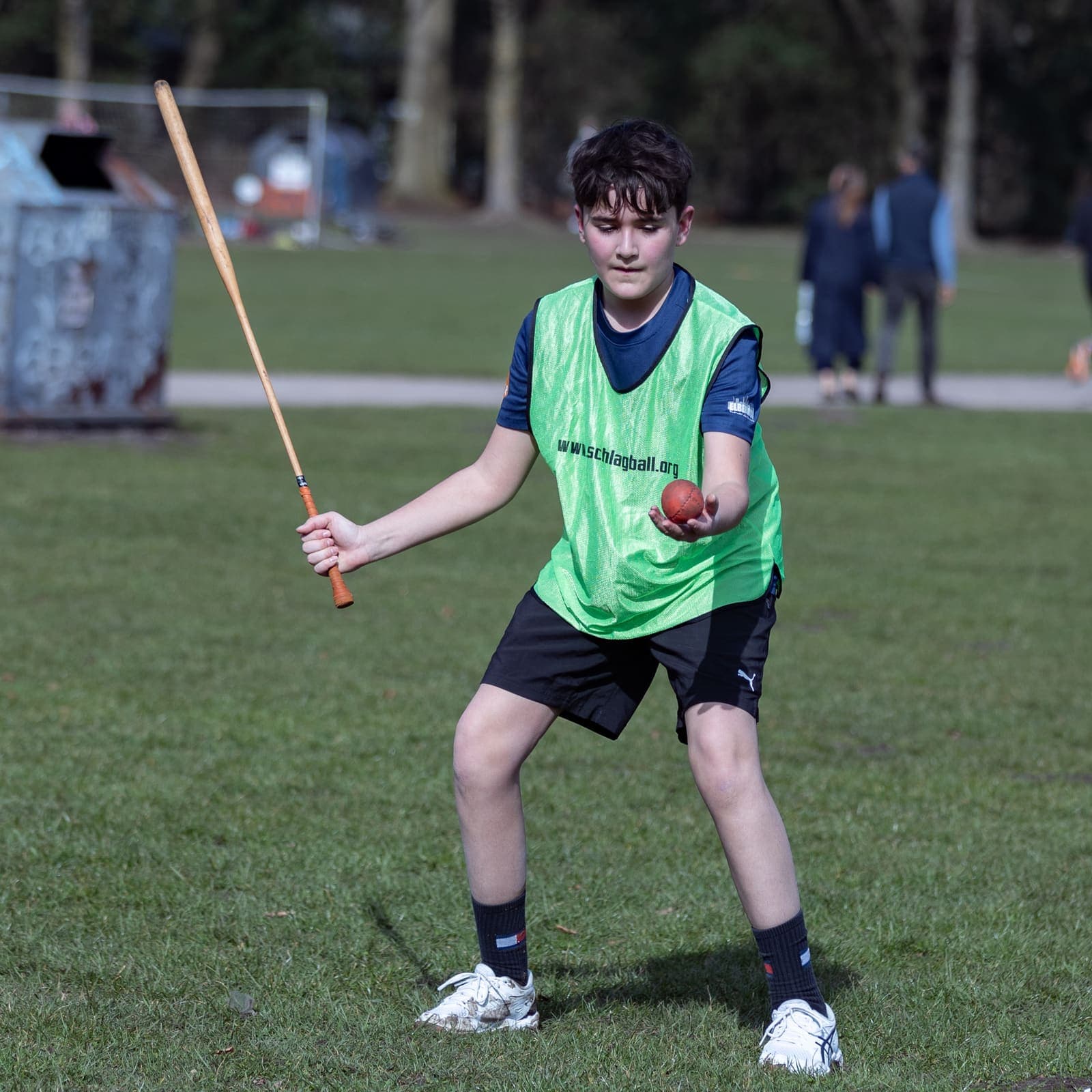 Schlagball im Stadtpark – Bild 121