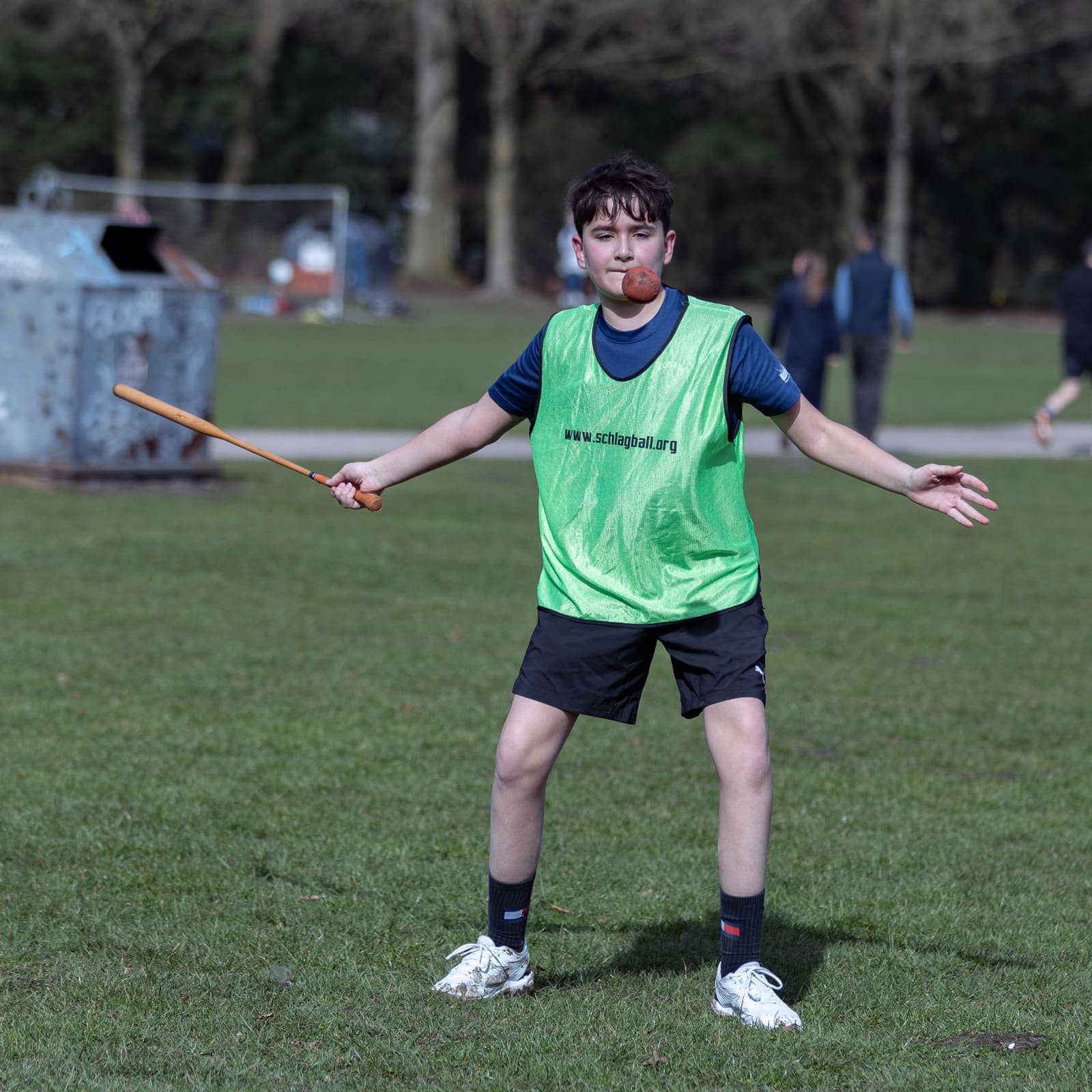Schlagball im Stadtpark – Bild 122