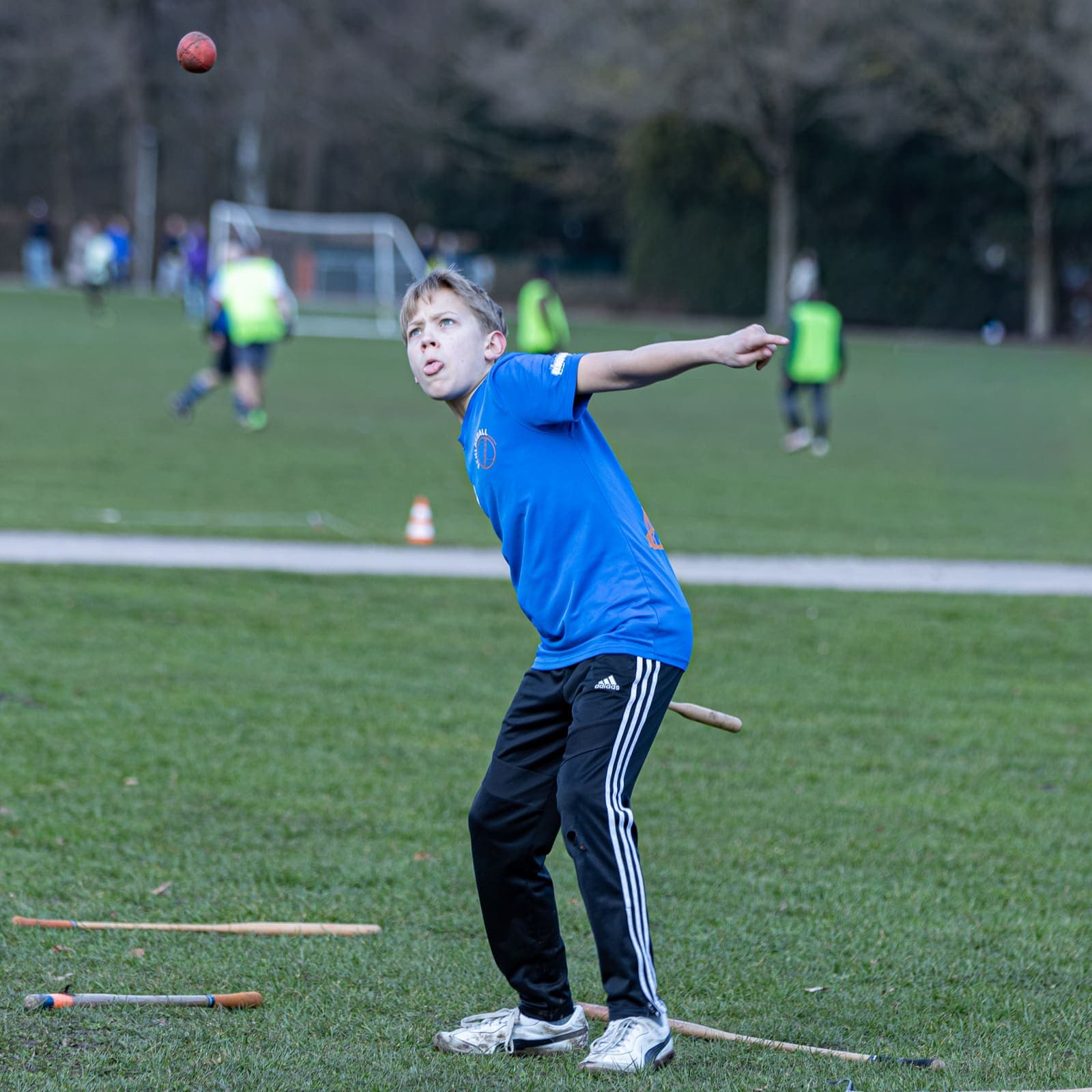 Schlagball im Stadtpark – Bild 135