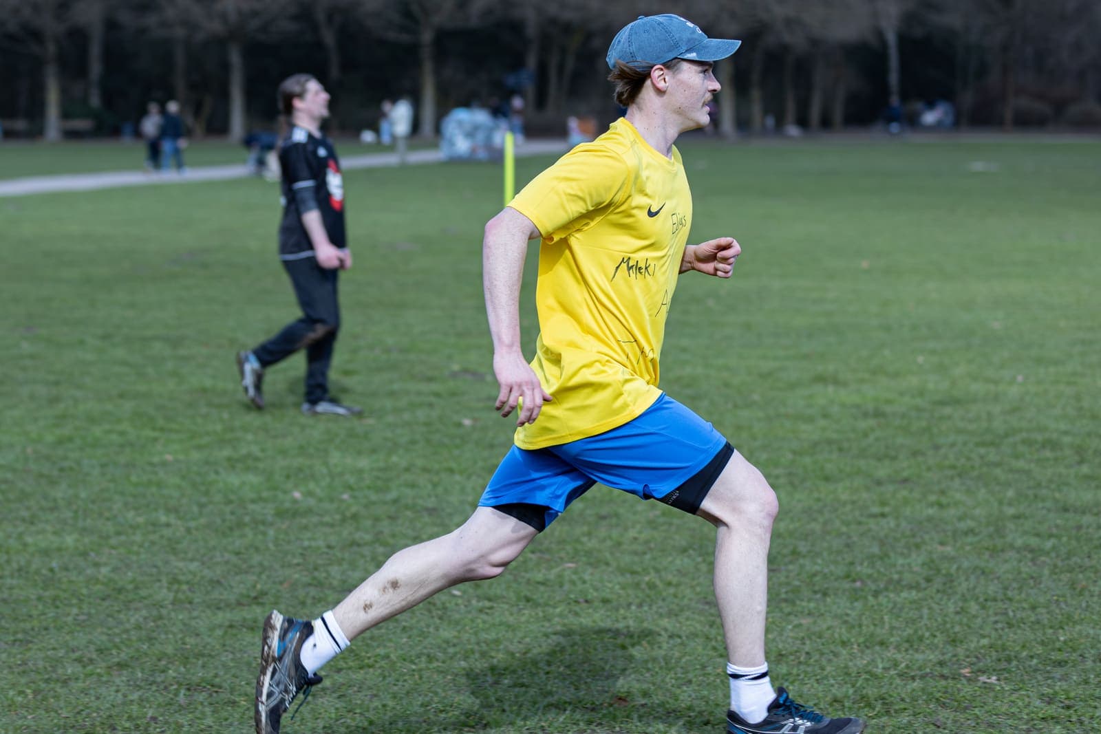 Schlagball im Stadtpark – Bild 138
